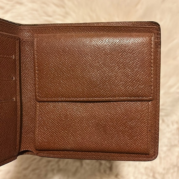 🚫SOLD🚫SOLD🚫 Louis Vuitton Monogram Bifold Wallet with LV Dust Bag - Picture 7 of 16